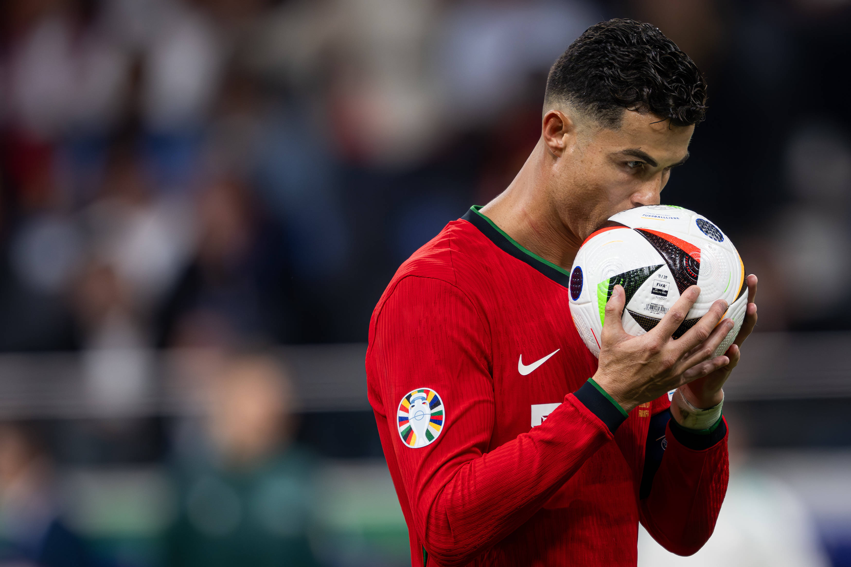 关于浓眉哥新星挺进下一轮表现惊艳,西班牙队未来可期!的信息开云棋牌官方